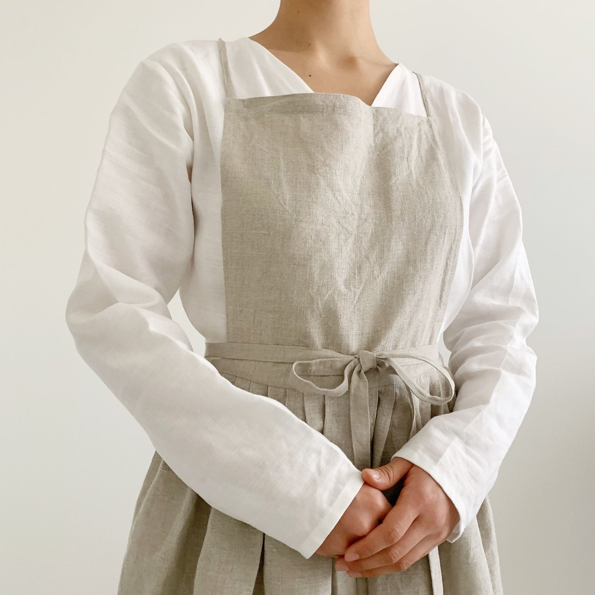 Classic Apron Linen [受注制作] | HERHUE ヘルフェ