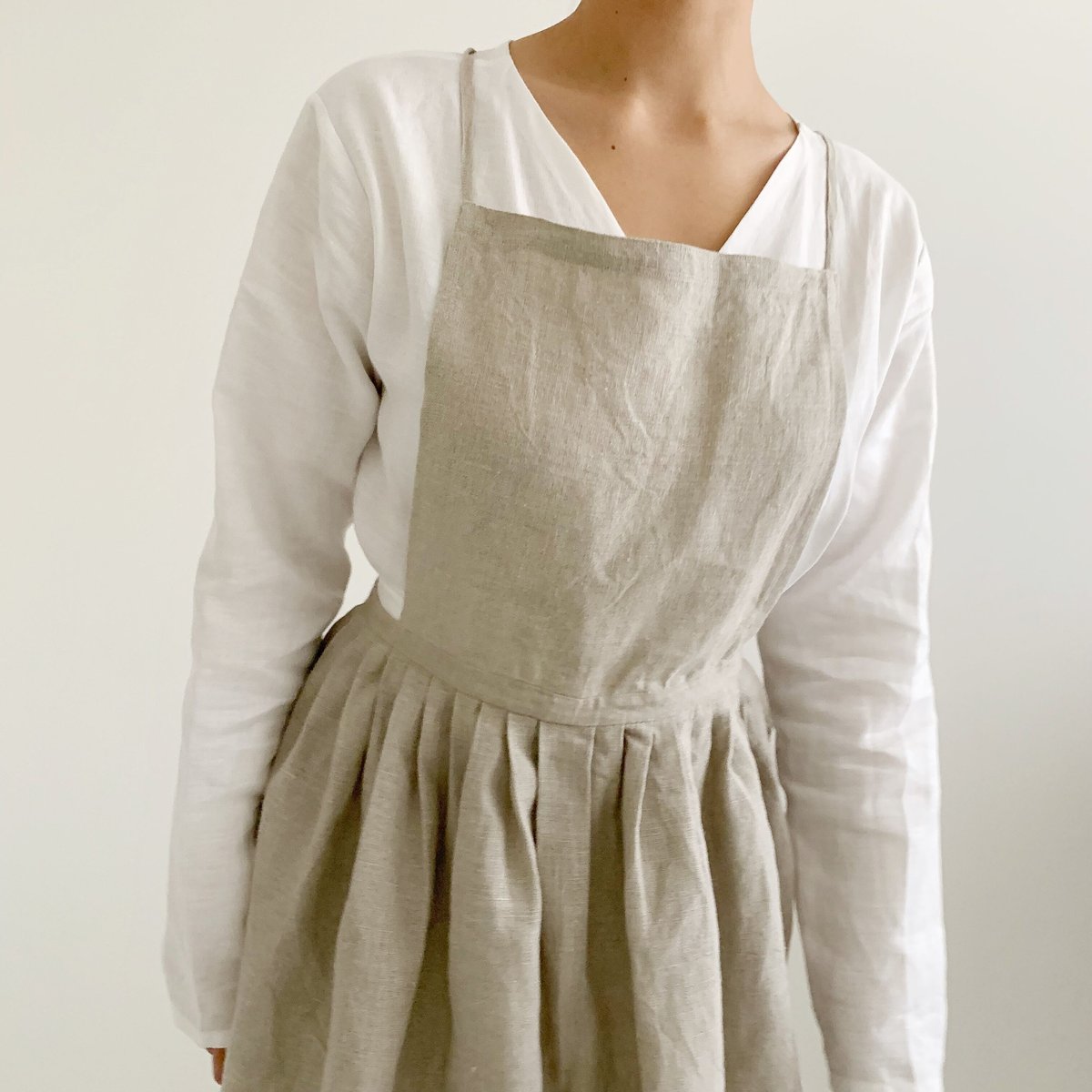 Classic Apron Linen [受注制作] | HERHUE ヘルフェ