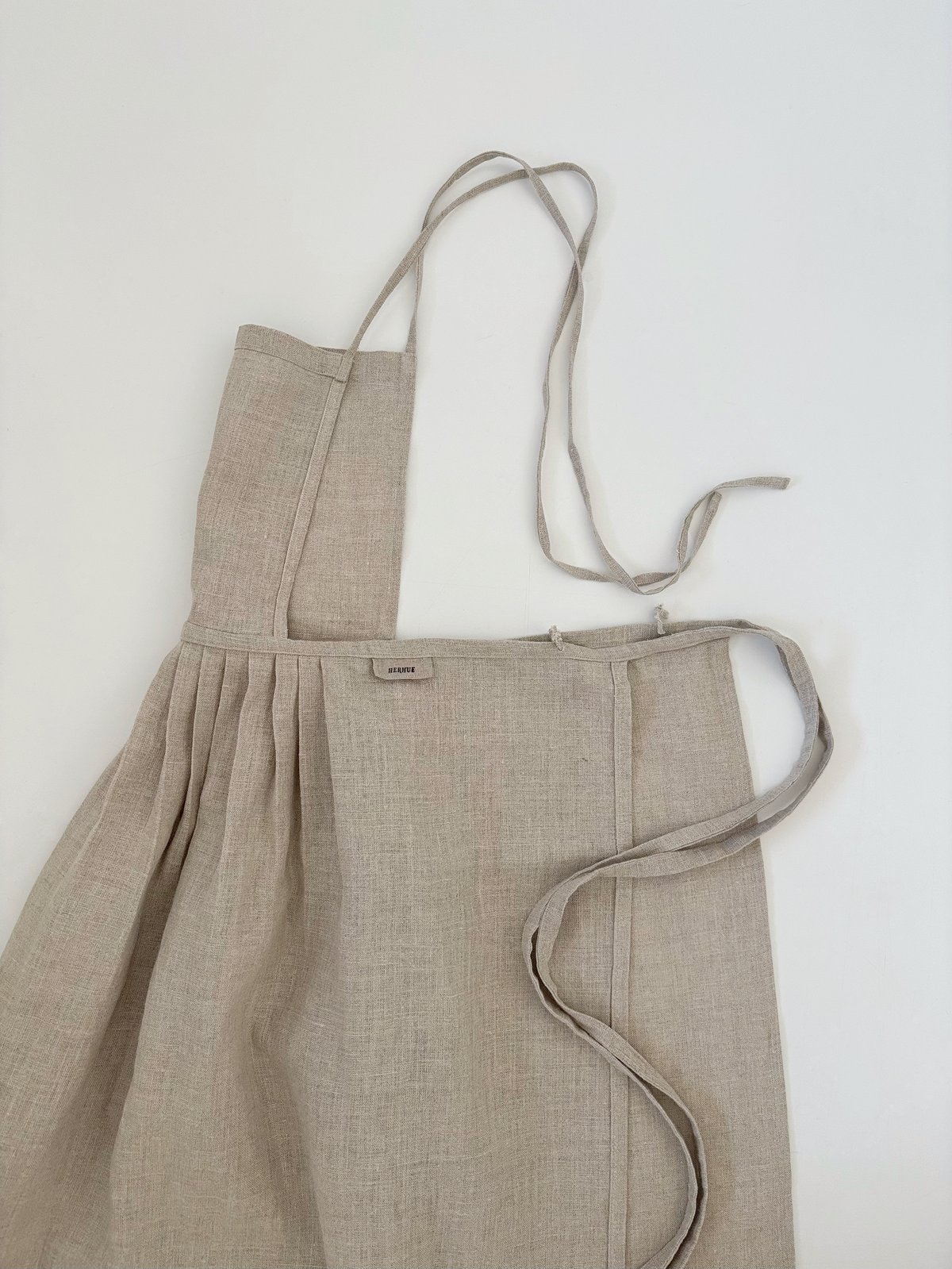 Classic Apron, Linen | HERHUE
