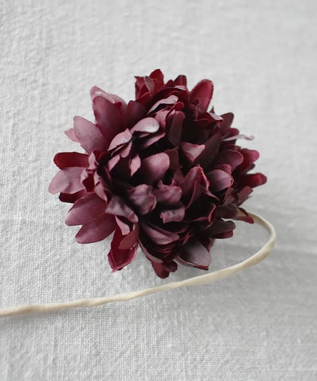 Corsage scabiosa 1 / Accessories / Burgundy