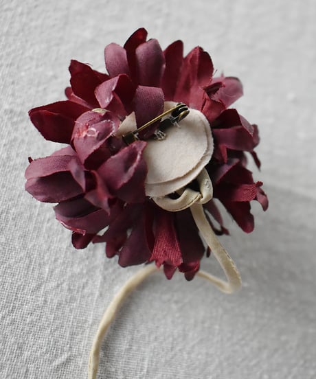 Corsage scabiosa 1 / Accessories / Burgundy