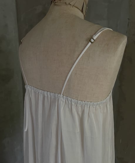 Antique-style Slip Dress Set (Sample Product / Free Size) Color: Ivory / Off White