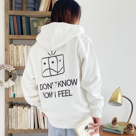 CUBE Hoodie off white