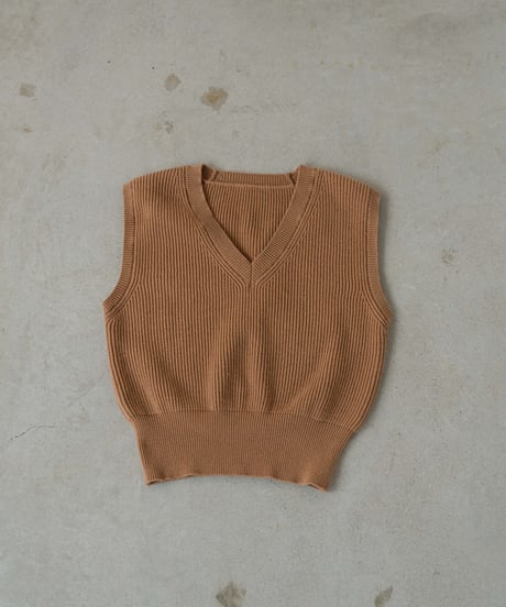 knit vest camel