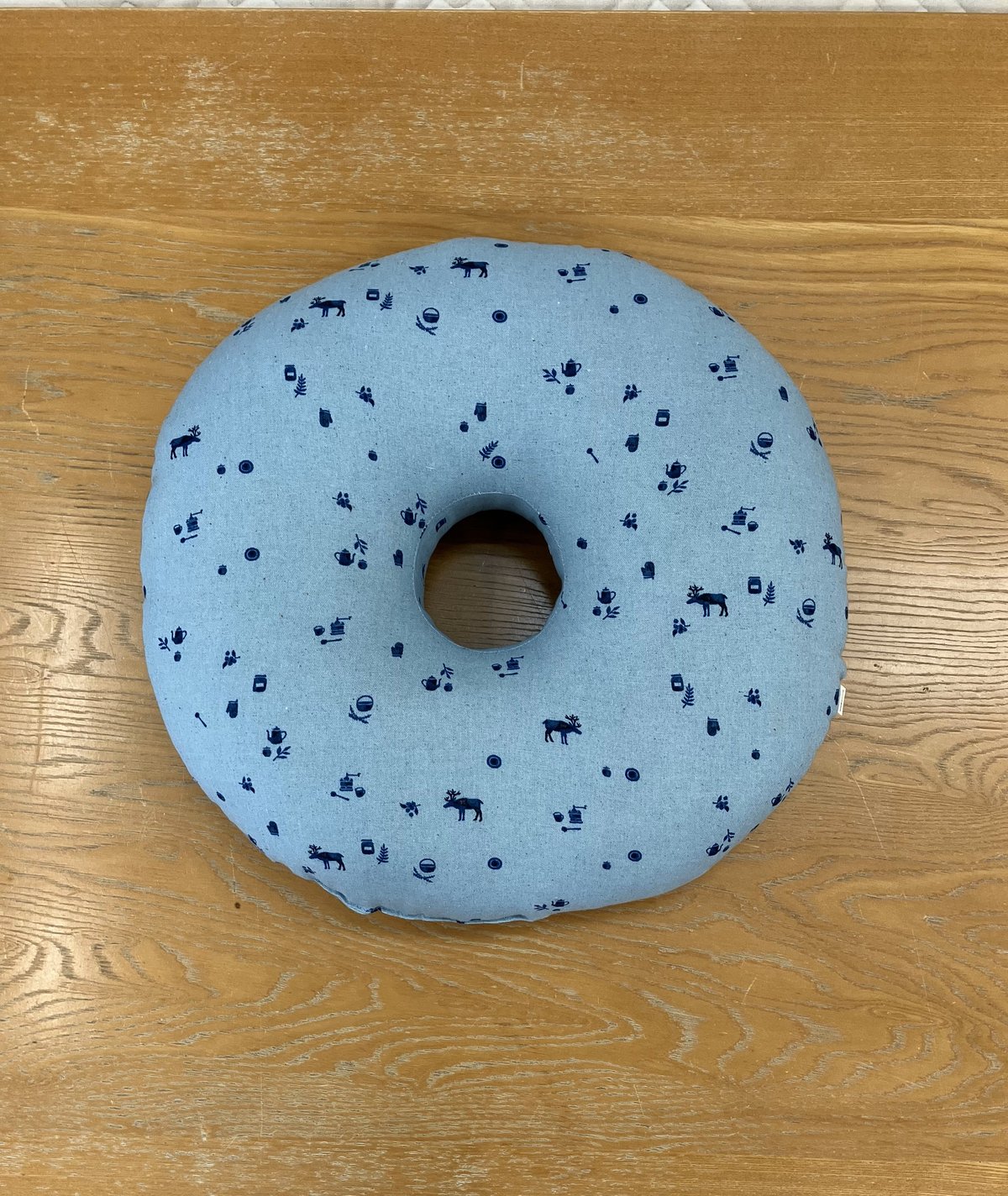 カラードーナツ 一体型クッション リバーシブル 国産ドーナツ型円座クッション コラム グレー色 38cm丸x7cm