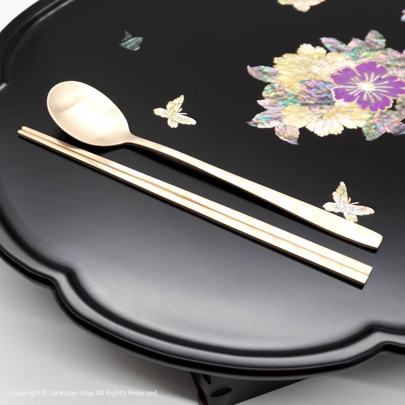 【新品・未使用】高級 韓国食器 箸 スプーン 2人分セット 真鍮製 韓国製】真鍮お箸＆スプーン (2人用セット) | サランバン～まい