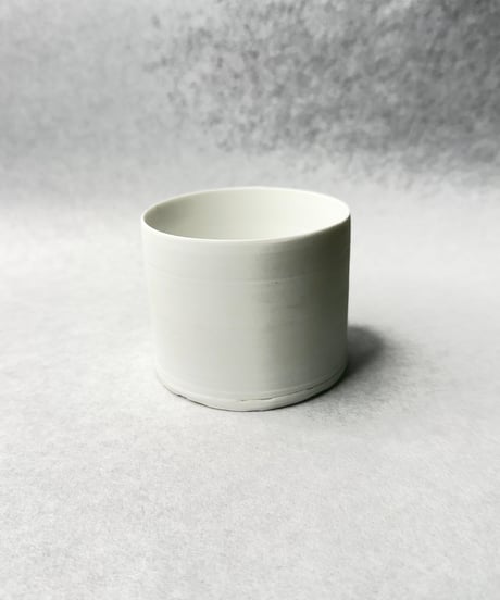 中里博恒・白磁 円筒