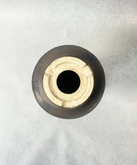 稲妻紋鉢 胴締型 黒結晶釉薬