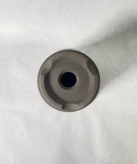 黒燻蘭鉢・Ｍ