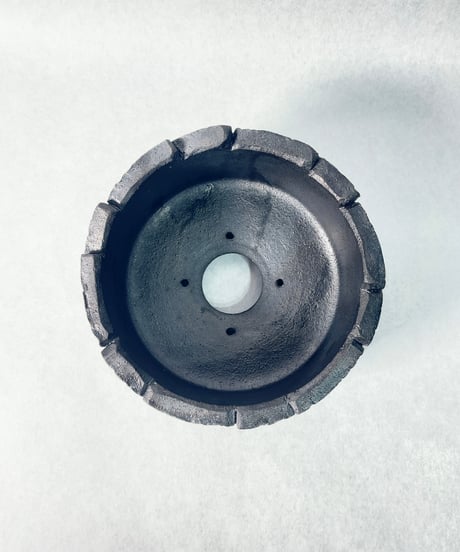 沖誠・Rivet shallow cylinder 燻銀彩 ４号