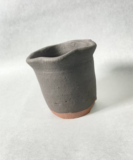 伝市窯・シャジン変形3号(黒化粧)