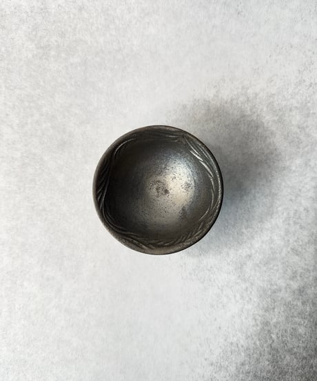 新里竜子・酒器スタッズ