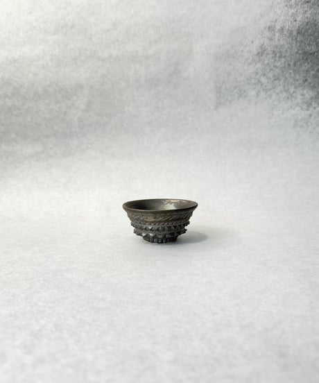 新里竜子・酒器スタッズ