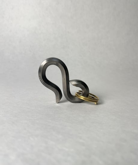 Rew10works×trigger ステレンスキーフック