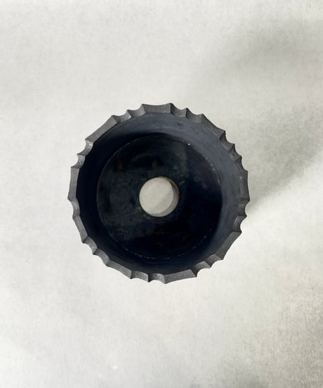 稲妻紋鉢 半筒型 黒結晶釉・Ｓ