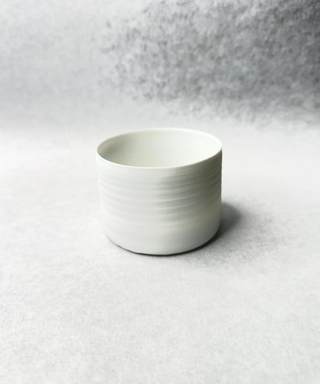 中里博恒・白磁 円筒