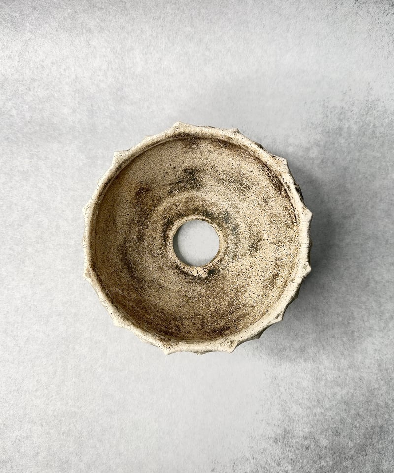 石塚花弓・粉引鉢 | t.roots