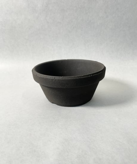 黒燻浅鉢・Ｍ