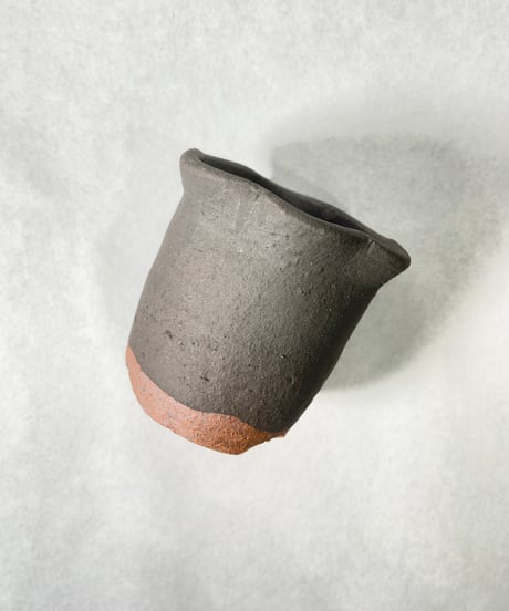 伝市窯・シャジン変形3号(黒化粧)