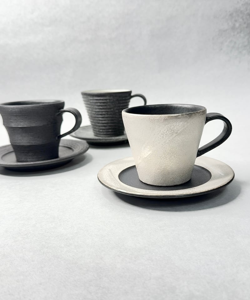 炭化ボーダー マグカップ | t.roots