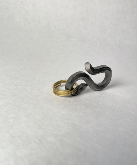 Rew10works×trigger ステレンスキーフック