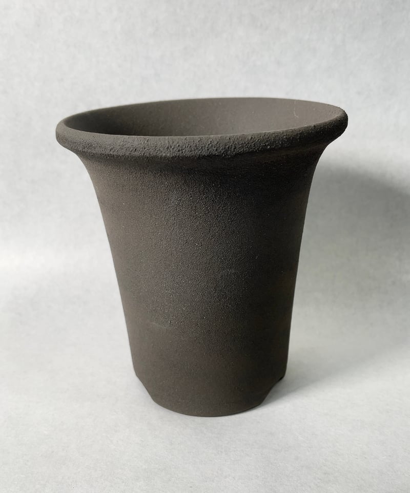黒燻蘭鉢・M | t.roots