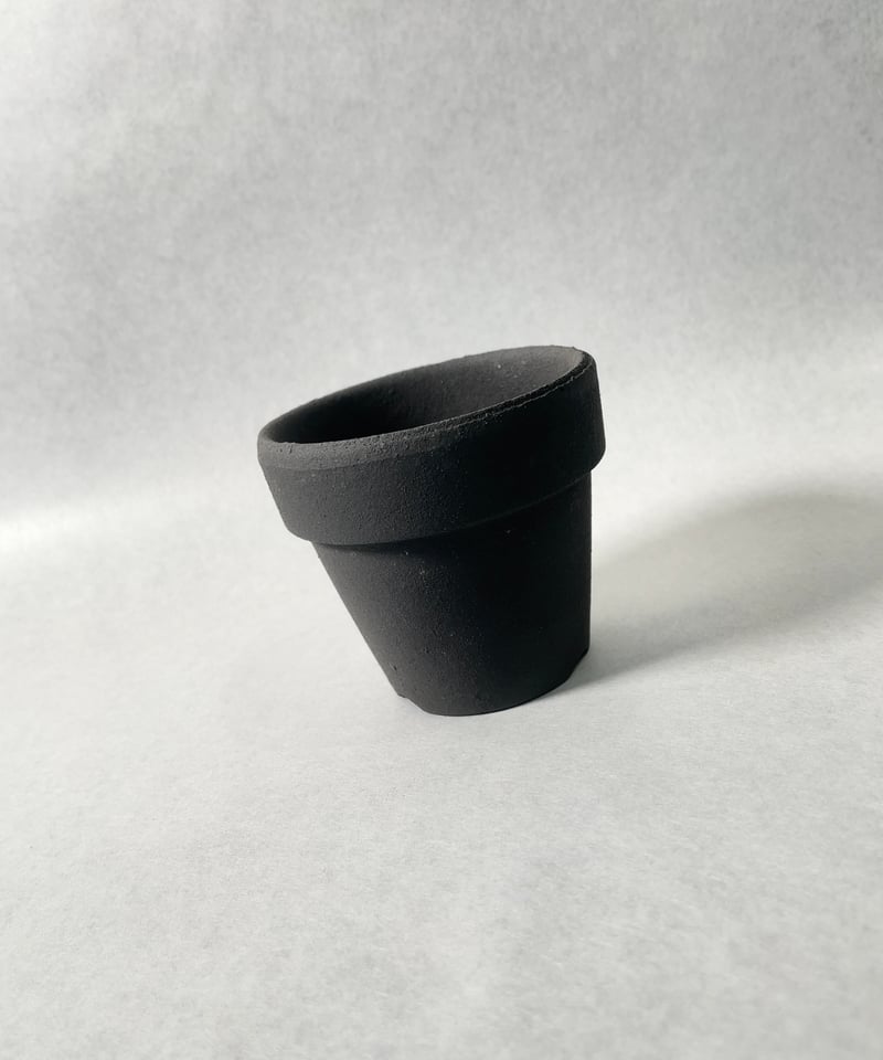 瓦　プランター　植木鉢　黒陶焼 瓦 プランター 植木鉢 黒陶焼 黒燻鉢・S | t.roots