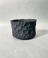 稲妻紋鉢 半筒型 黒結晶釉・Ｓ