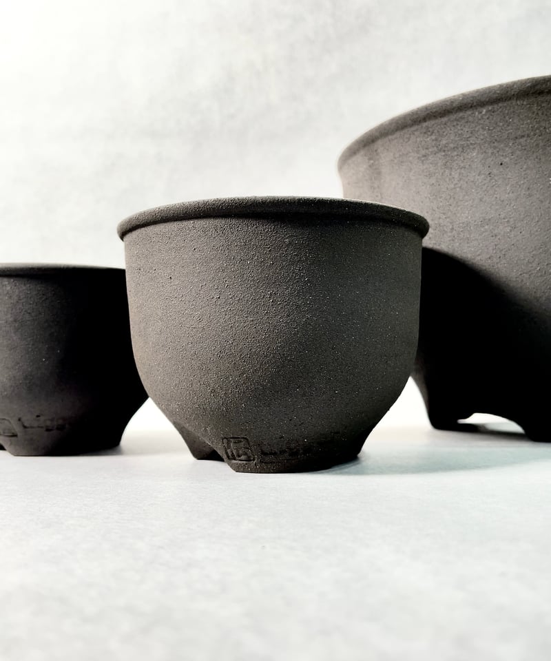 黒燻伝市鉢・M | t.roots