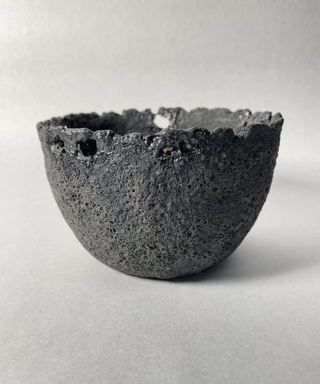 錆び釉まる鉢・Ｍ