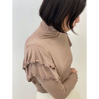 diploa | SHOULDER TIERED RUFFLE TOP | Camel
