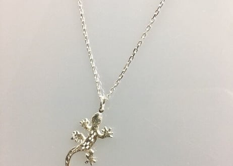 沖縄やーるーミンサー打ち出し(ペンダントネックレス)