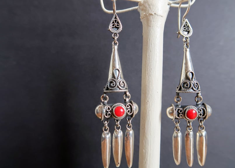 シルバー・ピアス【クルグズスタン Muras silver】MO-ER001-RED | Tu