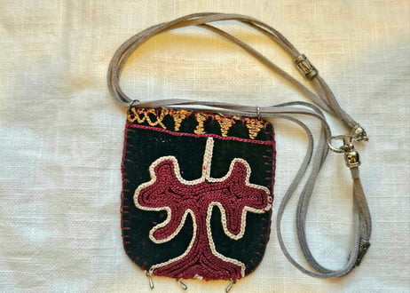 ビンテージ刺繍ペンダント【クルグズスタン　Saima製】SM-PD10