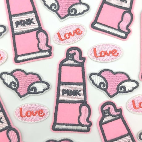【W9】PINK　ハート　Love　絵具　ワッペン