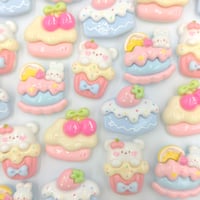 【D689-1】ウサギ　クマ　ケーキ　イチゴ　サクランボ　4個セット　ミックス