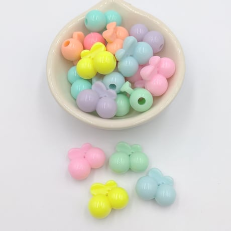 【B47】サクランボ　ビーズ　20g　カラーミックス