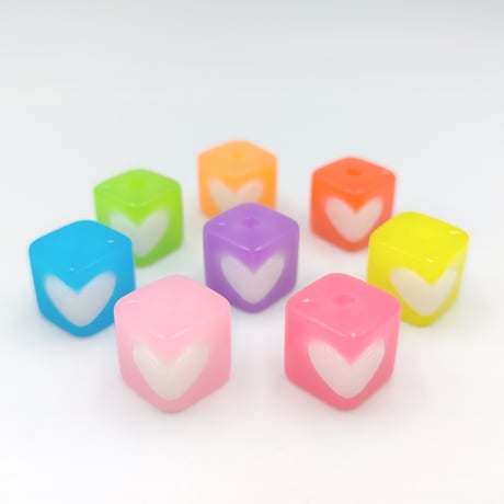 【B158-2】ハート　キューブ　ビーズ　同色3個セット