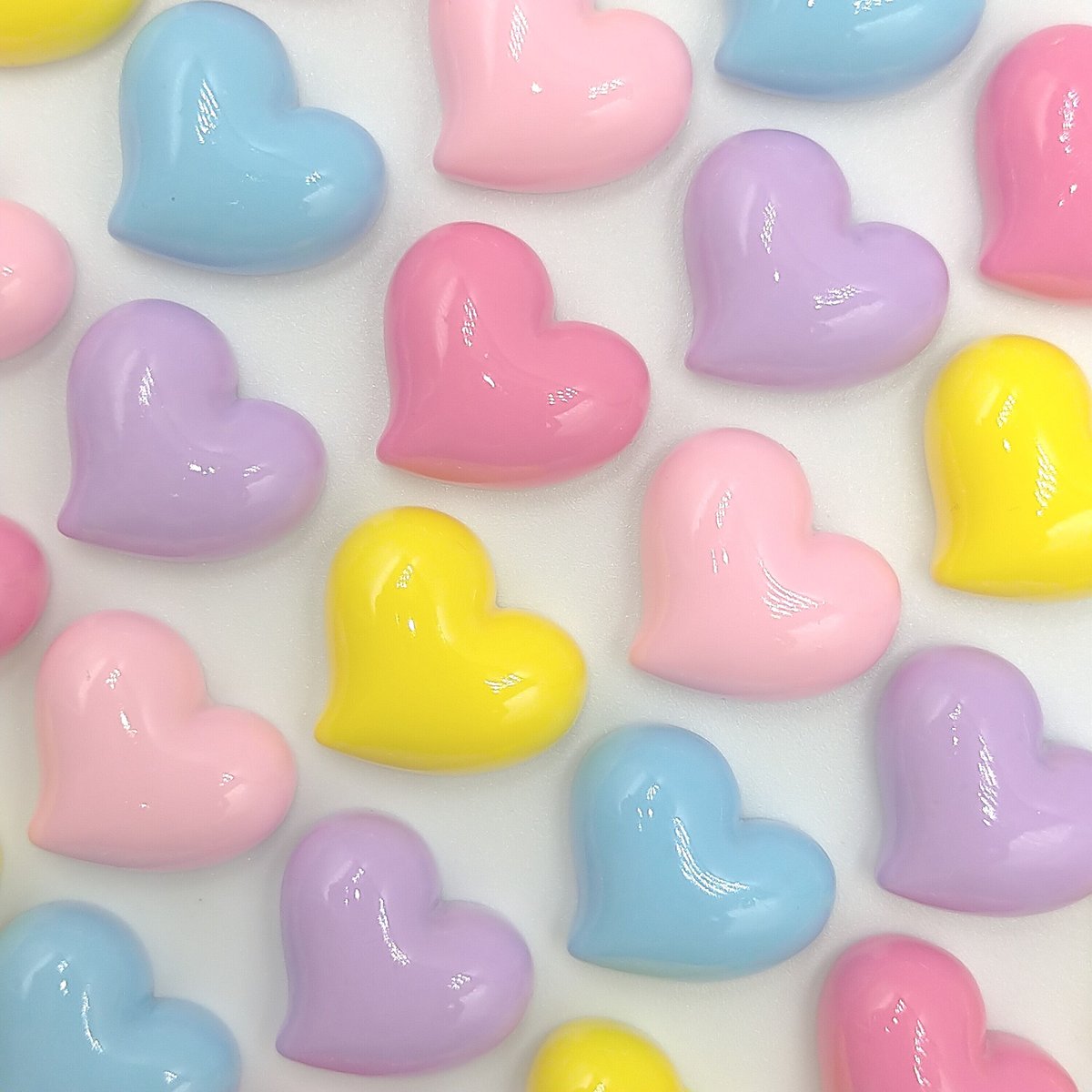 handmade♡赤ハートツイン e32 ハンドメイド キッズイヤリング 赤 バレンタイン ハートの