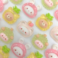 【D886-1】ウサギ　クマ　ネコ　イチゴ　パイナップル　リンゴ　ドリアン　4個セット