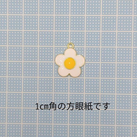 【C36】フラワー　チャーム　1個