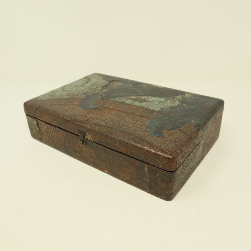 中国　工芸品　漆器　小物入　骨董品 A002【漆芸】 革 漆塗 小箱 骨董/アンティーク | 中国美術・茶器 花葉