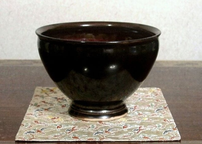 京焼・清水焼宮永東山作蓮片香合無傷共箱保証。