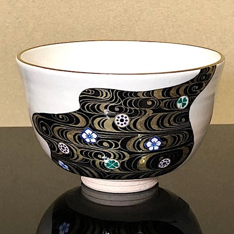 京焼・清水焼　限定販売「ガラシャの白詰草」茶碗　共箱　新作。