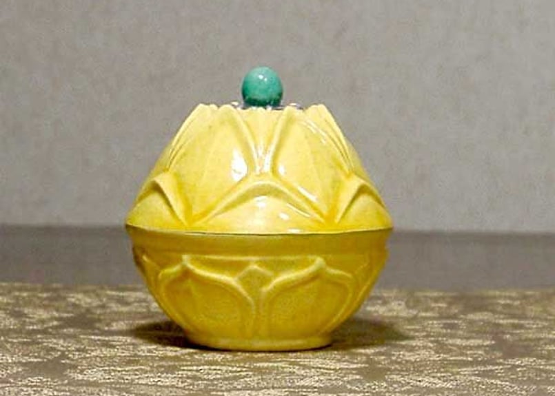 箸置き 古余呂技 川瀬竹春 菊 金彩 古余呂技窯 こよろぎ 箸置