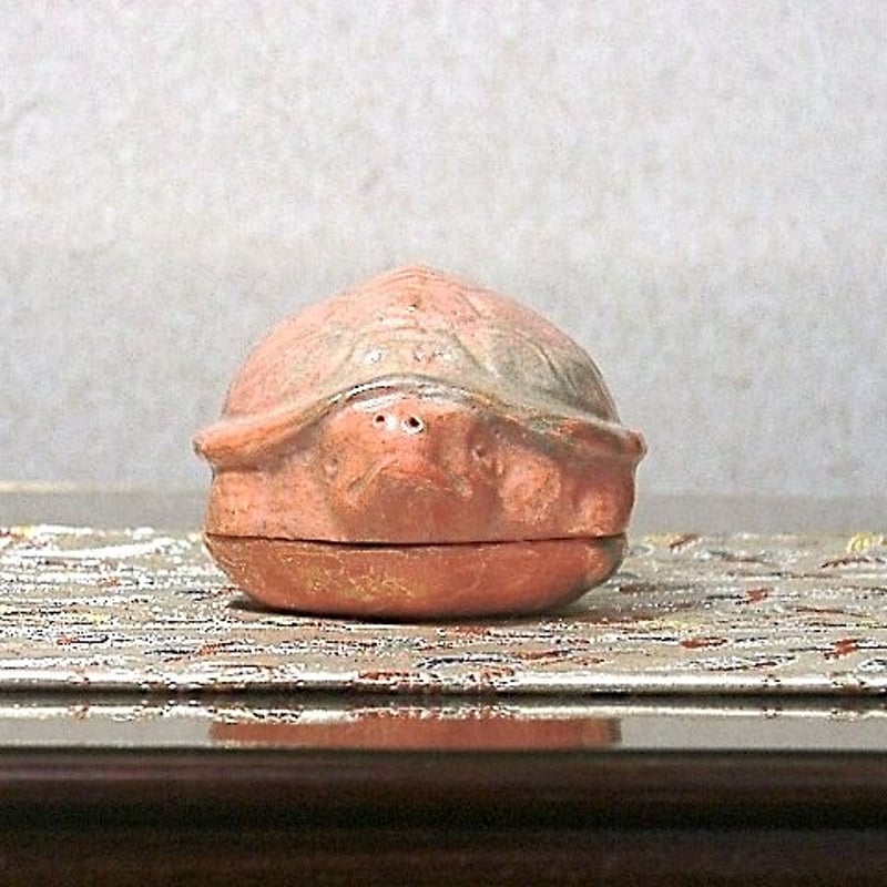 楽焼 常盤焼 栗田菊次郎 作 亀 香合 無傷 共箱 保証。 | STORES