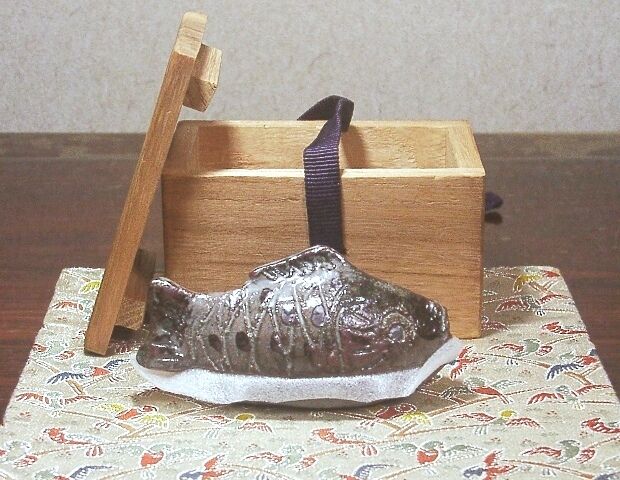 鎌倉 尾形奈美（乾女）作 香合 魚 無傷 共箱 保証。 | STORESショップARIKA