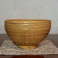 大樋焼　大樋宗春作　飴釉　茶碗　在銘　無傷　箱誂。 大樋焼 大樋宗春作 飴釉 茶碗 在銘 無傷 保証 箱合。 | STORES