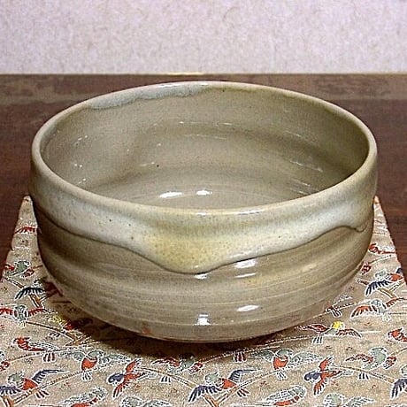 阿漕焼　作者未確認　作　「阿こぎ」在銘　茶碗　無傷　箱合　保証。