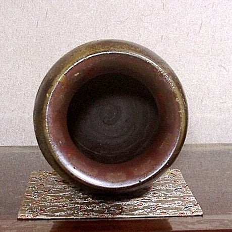 備前焼　人間国宝　山本陶秀作　花入　無傷　共箱　保証。